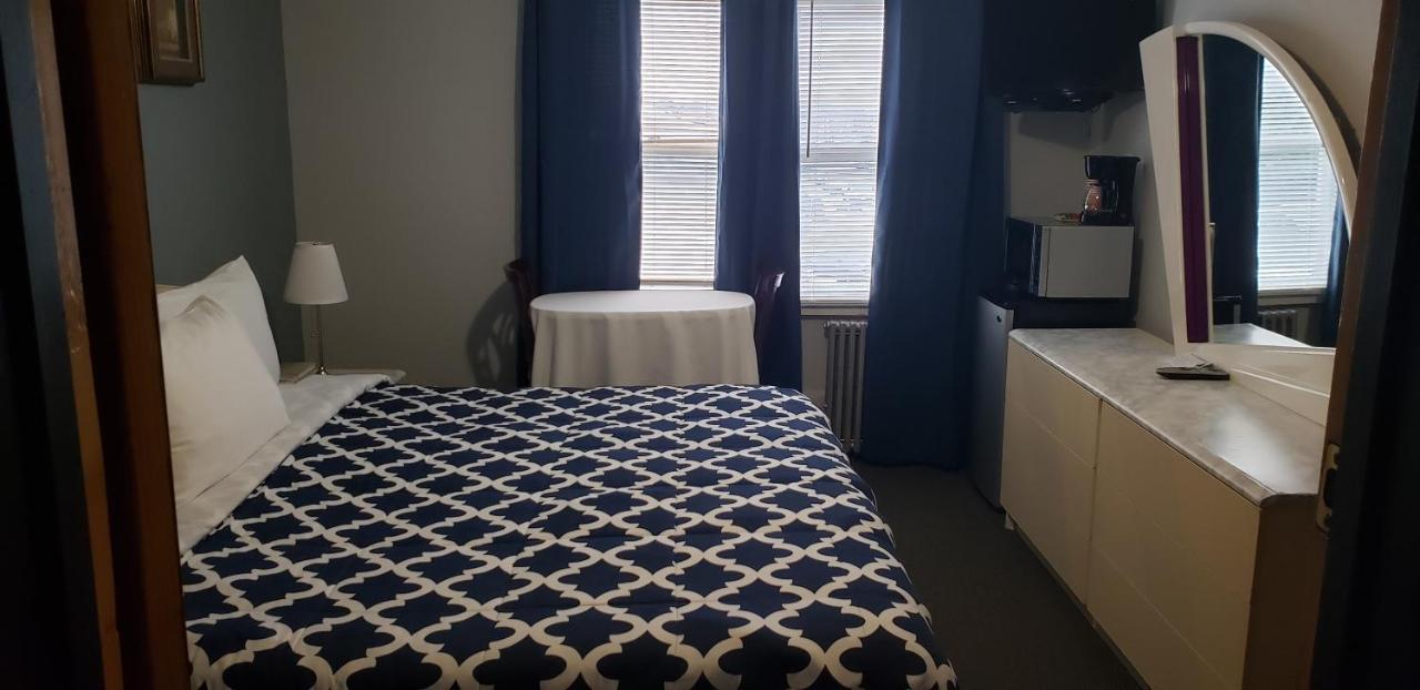 Jones Beach Hotel Wantagh Экстерьер фото