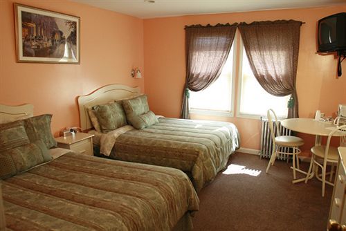 Jones Beach Hotel Wantagh Экстерьер фото