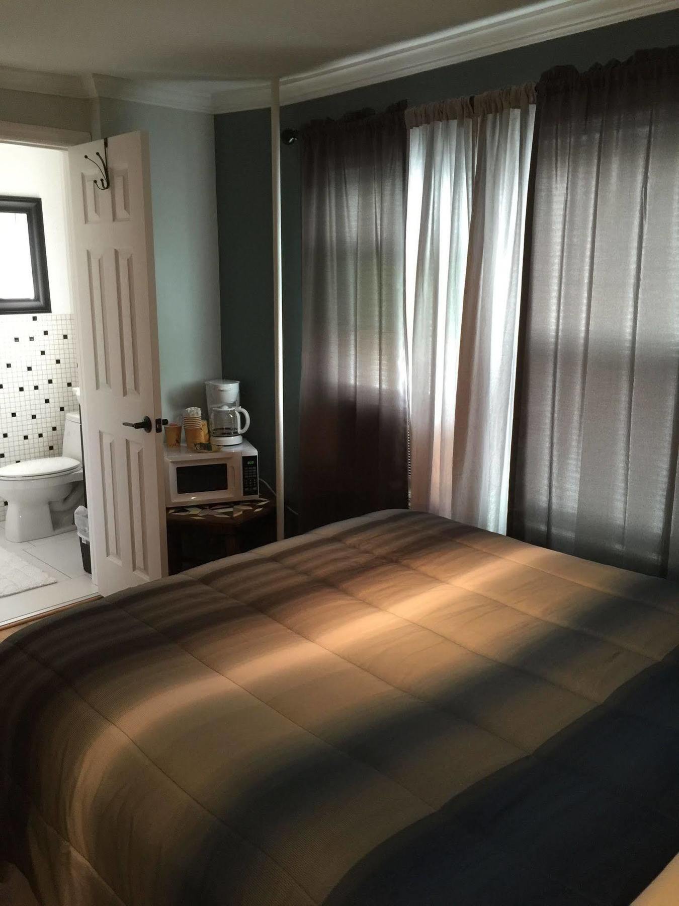 Jones Beach Hotel Wantagh Экстерьер фото